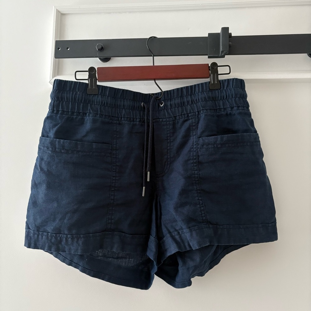 Athleta Cabo Linen Navy Shorts